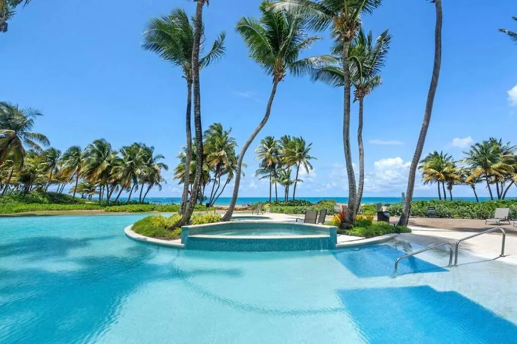 Luxury Ocean Front Villa 8487-88 Río Grande Porto Rico